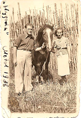 בני הדודים חיהלה ופייבל בשנת 1938